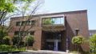 京都工芸繊維大学 美術工芸資料館