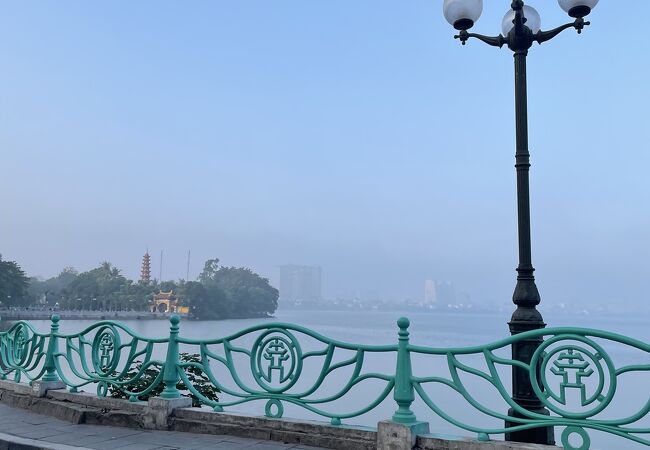タイ湖 (西湖)