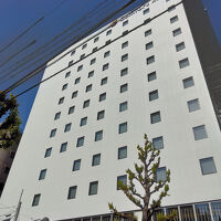 名駅からは歩くとちょっと距離がありました。