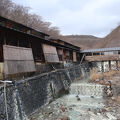 那須湯本温泉の元湯、白濁の硫黄泉が楽しめる共同浴場です