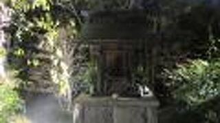 鉄道神社 (JR博多シティ屋上 つばめの杜ひろば)