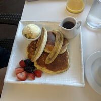 朝食のパンケーキ