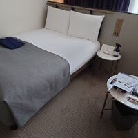 工夫されたレイアウトの部屋