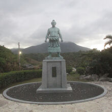 第46代横綱朝潮太郎記念像 クチコミ・アクセス・周辺情報｜徳之島