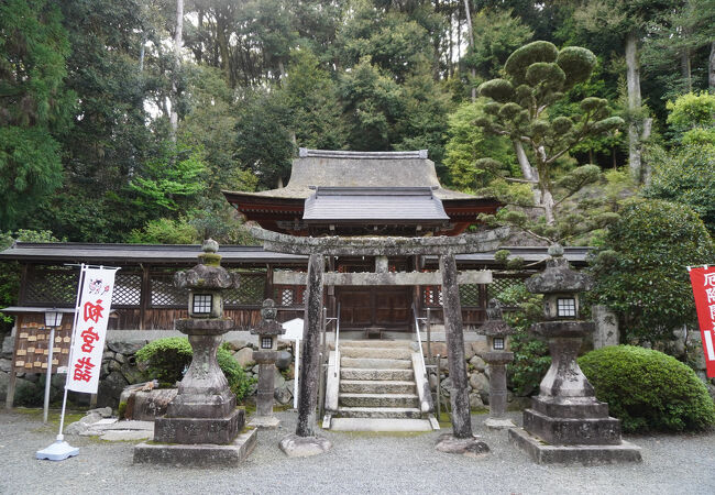 烏帽子形八幡神社