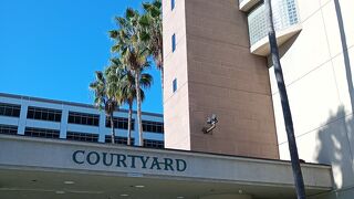 Courtyard by Marriott Los Angeles LAX/Century Boulevard