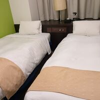 ふくよかさん二人だとすれ違えない室内