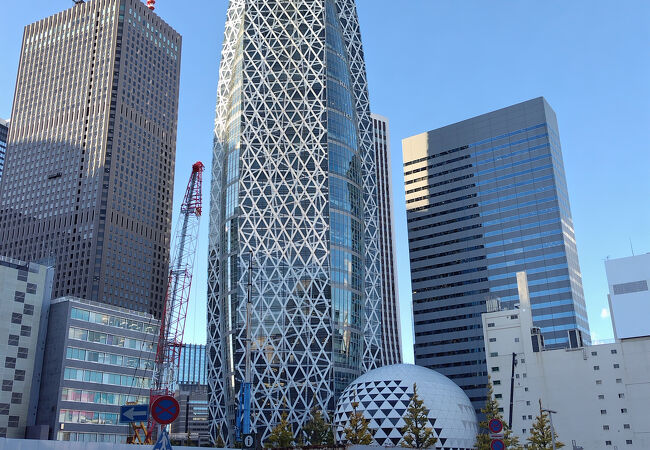 東京モード学園コクーンタワー