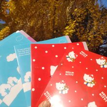 物販品は、小さめクリアファイル50周年を