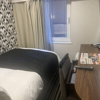 部屋はアパ標準