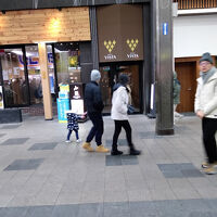 入り口が狭いので探しにくい