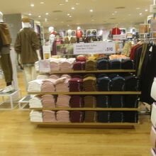 ユニクロ (セントラルワールド店)