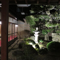 中庭のライトアップ