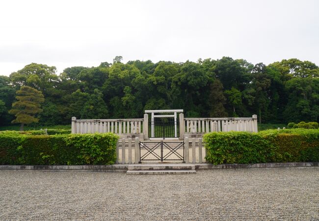 継体天皇陵とも