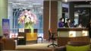 ビジネスクラス・ラウンジのマッサージサービスが無くなっていて残念。