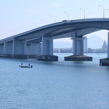 道の駅から見る大橋