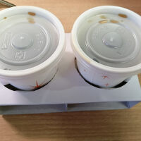 持ち帰り用に蓋とスタンドもありました。