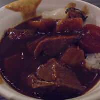 ブッフェ式夕食　美味しいビーフ入りカレー　