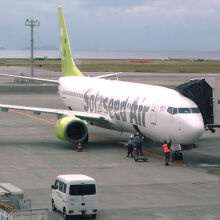 那覇空港でスタンバイ