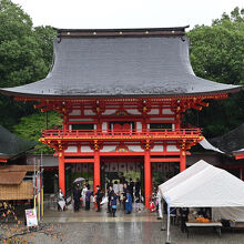 雨だったが、七五三でにぎわう
