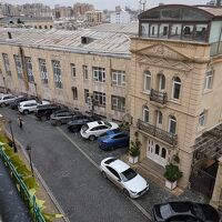 夜間も静かな通り