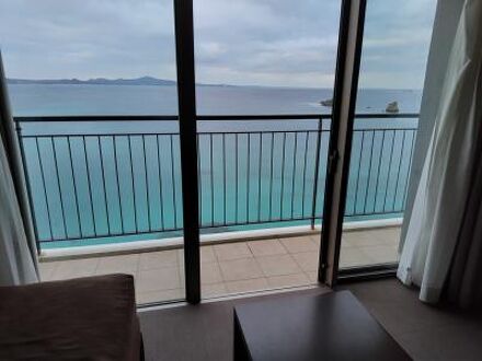 ホテルリゾネックス那覇 写真