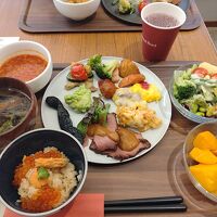 朝食ビュッフェ