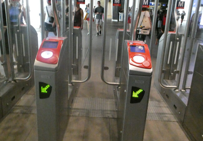 メトロ (地下鉄)