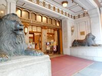 ライオン像 日本橋三越店