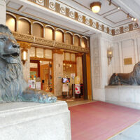 ライオン像 日本橋三越店