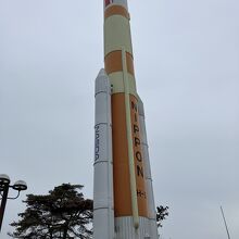 野外展示場ではロケットが見れます