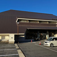 駐車場は狭いかな