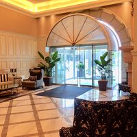 ロビーは小さめ