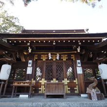 五十猛命（いたけるのみこと）がお祀りされています。