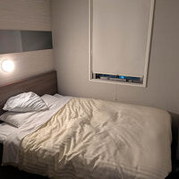 ベッドサイズはかなり大きく、広く快適・寝心地も良かったです