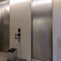 Elevator hall