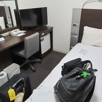 ダブルルームなのでちょっとは空間にゆとりあり