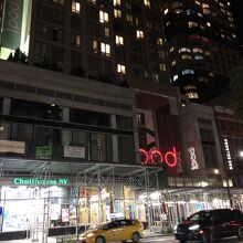 ポッド タイムズ スクエア