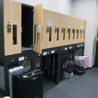 変なホテルのロッカーです。外国のホテルでは、良く見られる施設