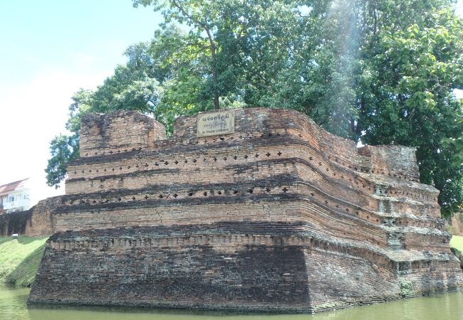 チェンマイ旧市街地の北東に位置する堡塁