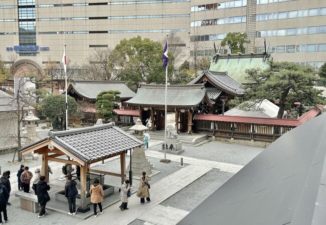 警固神社