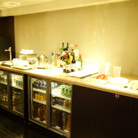 エグゼクティブラウンジにもボトルウォーターなし