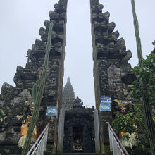 ウルン ダヌ バトゥール寺院