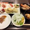温泉街の中心にあって、風呂上がりにビールも飲み放題