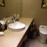 トイレはウォシュレット付き