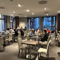 朝食レストラン