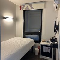 シングルルーム。良く眠れました。
