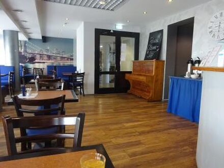 センター ホテル 写真