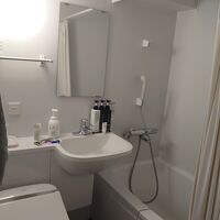 バスルームは基本的に一般のビジネスホテルと同じ