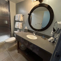 二つ目の洗面台とトイレ。